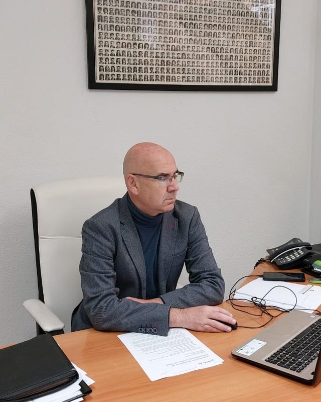 Juan Manuel Calderón Godoy, abogado, en su despacho de Sevilla